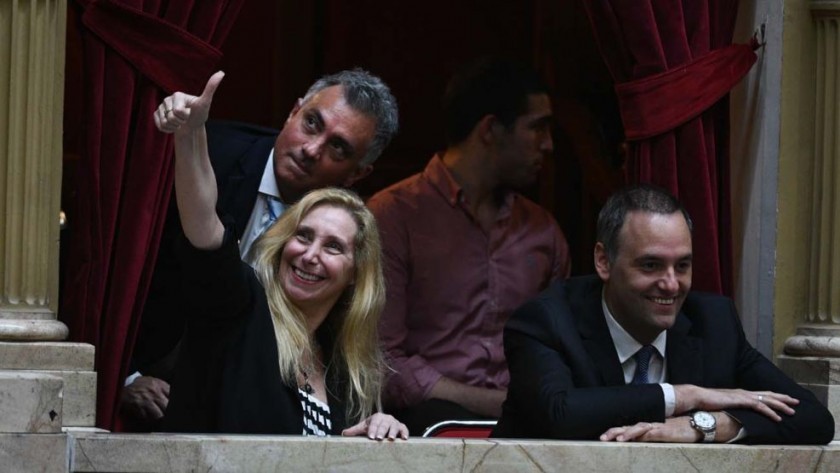 El Gobierno denunció “espionaje ilegal” y consiguió frenar los audios de Karina Milei