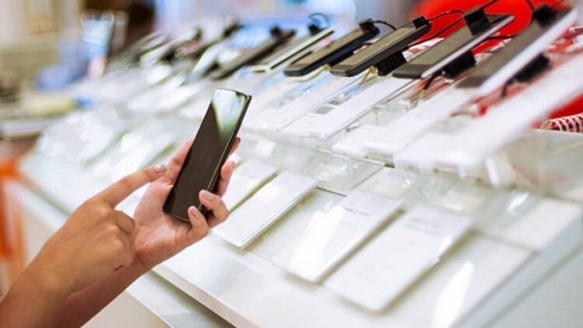 Eliminan aranceles a la importación de celulares y se espera una baja en los precios